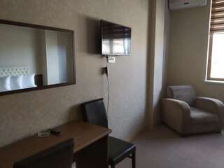 Отель AEF-Butik Hotel Баку Двухместный номер с 1 кроватью или 2 отдельными кроватями-3